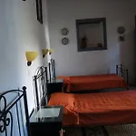 Erato Líndos