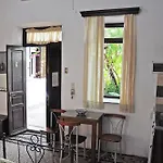 Erato * Líndos