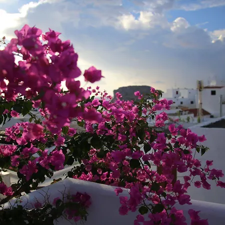 Erato * Lindos (Rhodes)